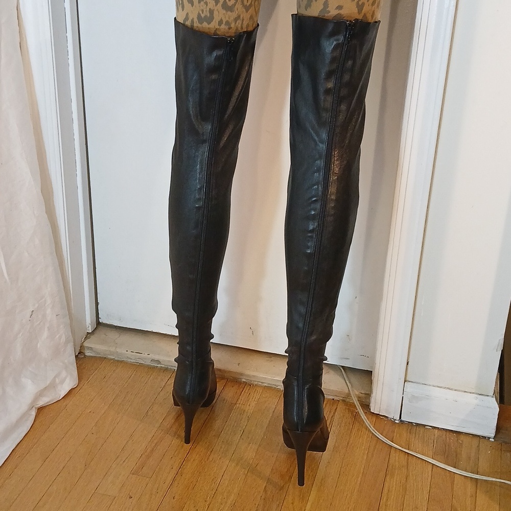 Stunning Like New Barneys (New York) Black Leather Over-the-Knee Platform  Boots - Picture 8 of 16